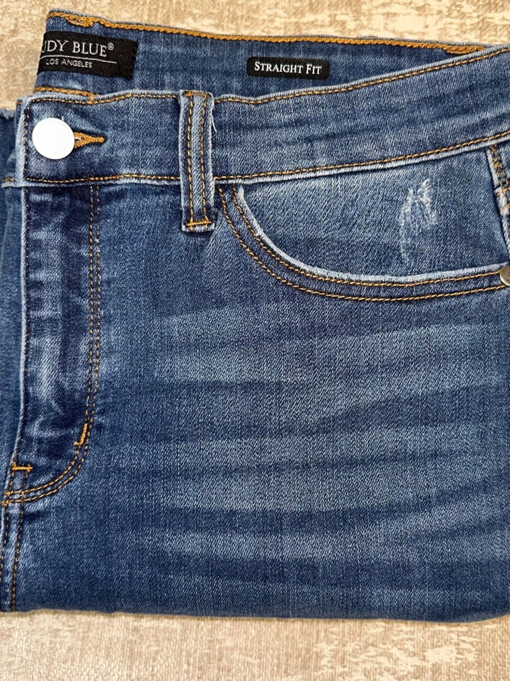 Judy Blue straight fit distressed raw edge size 13/31